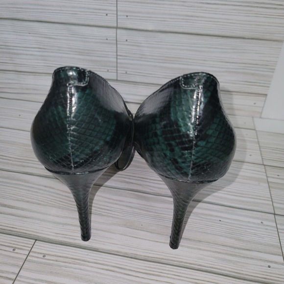 Marc Fisher Heels - Picture 4 of 9